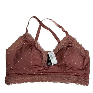 Torrid Lightly Lined Triangle Bralette Ash Rose Polka dots
Size 1 NWT